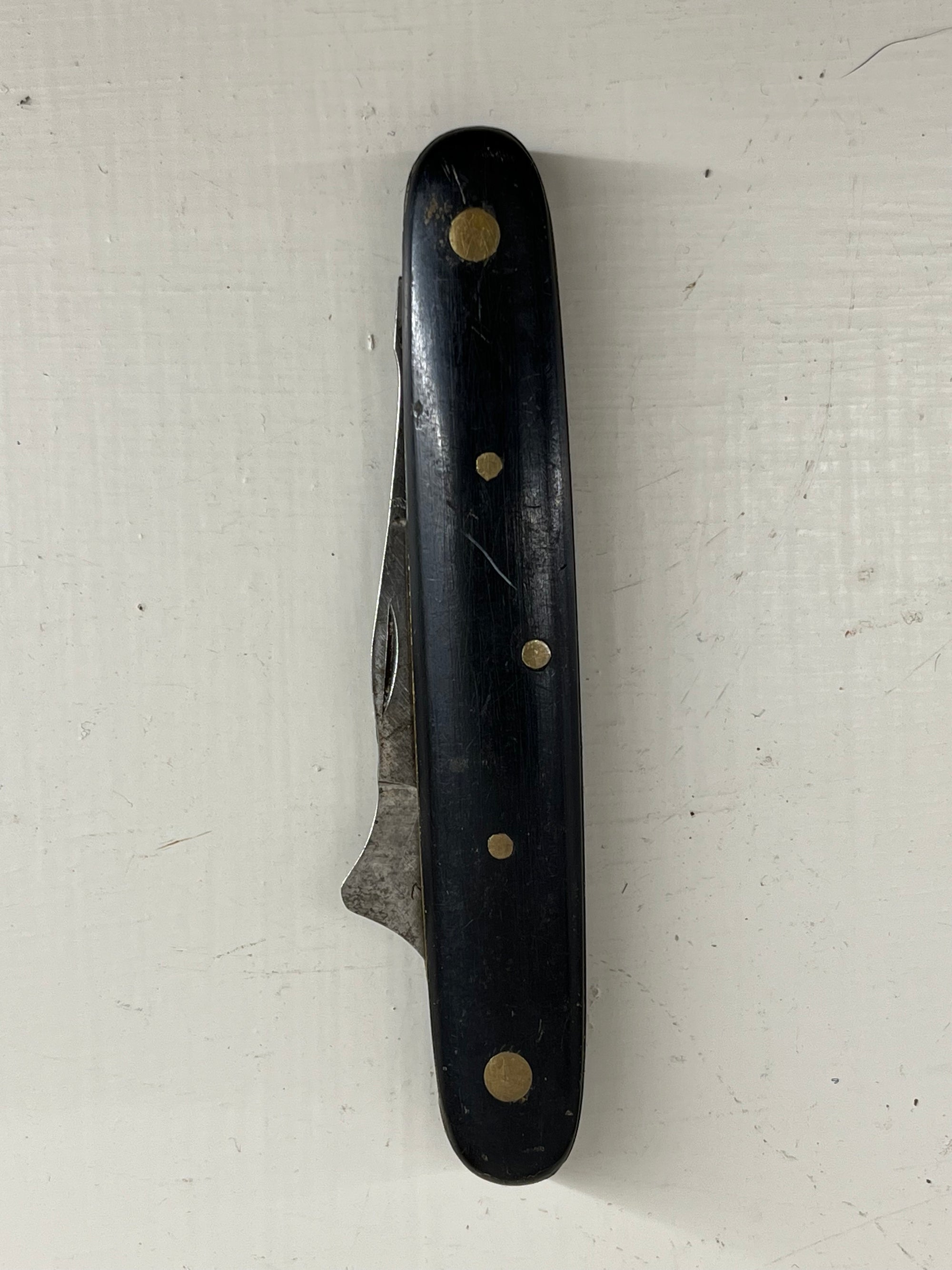 Victoria Budding Knife