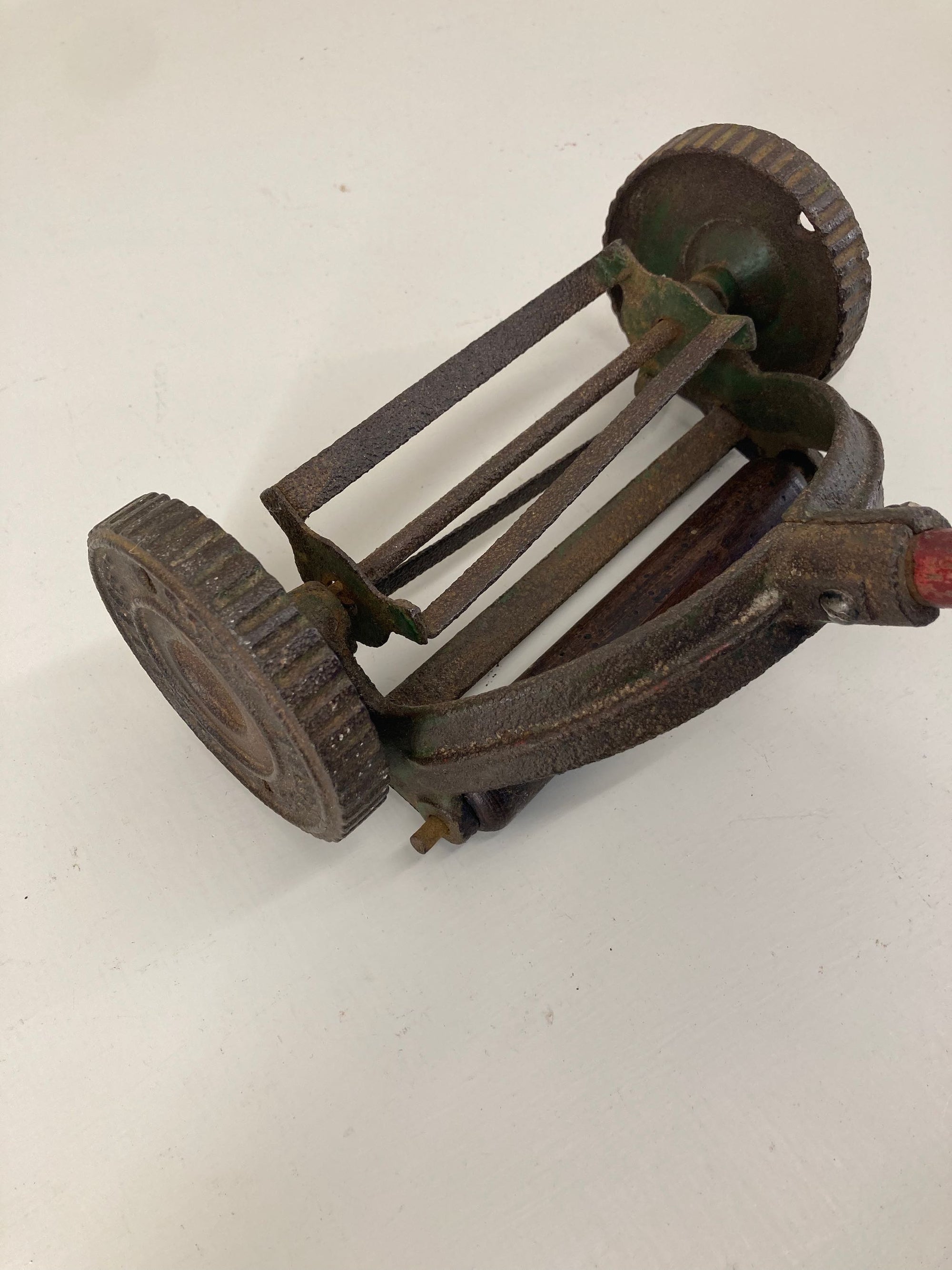 The Daintie Model Lawnmower