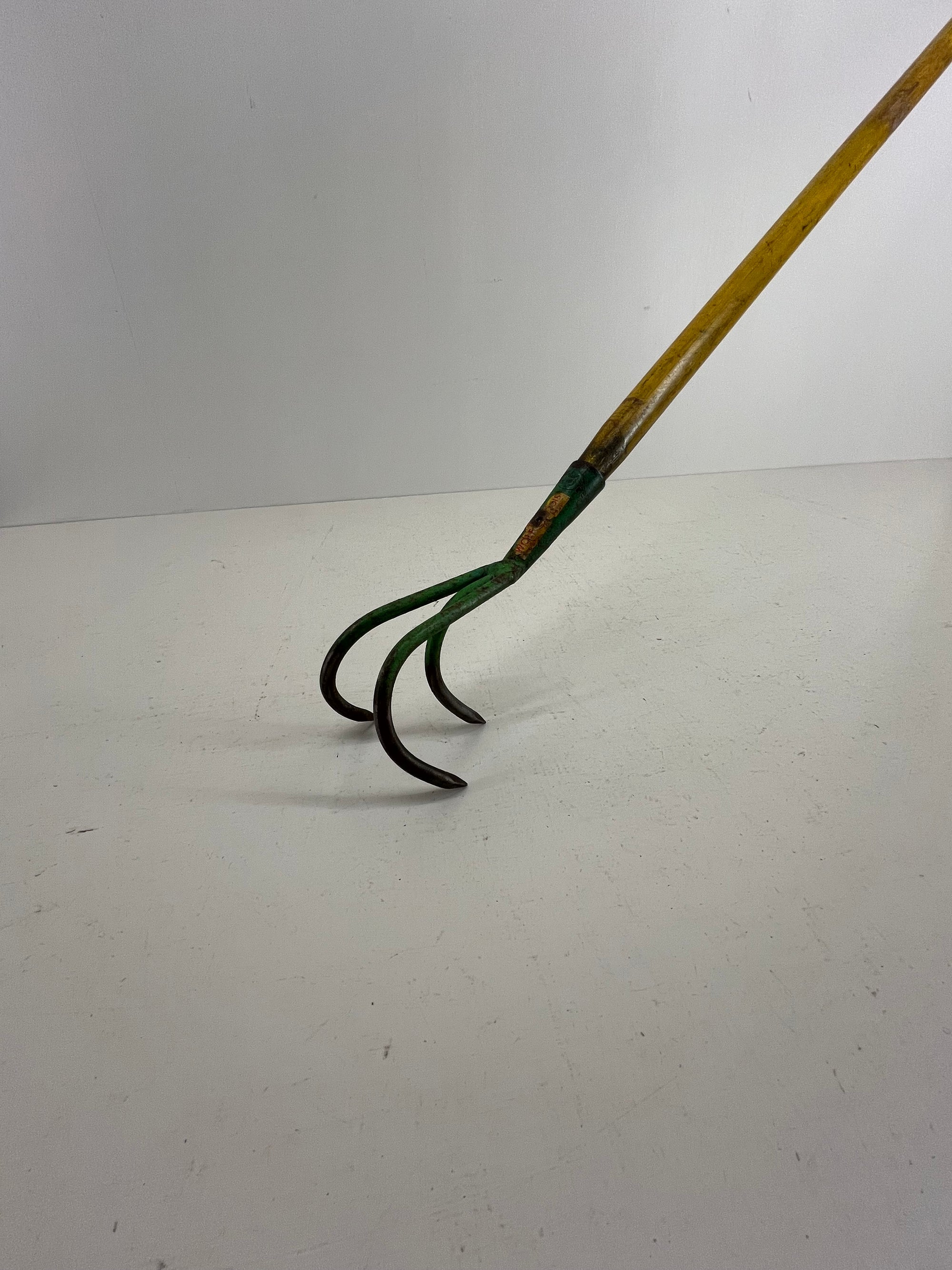 Child's Wolf Cultivator