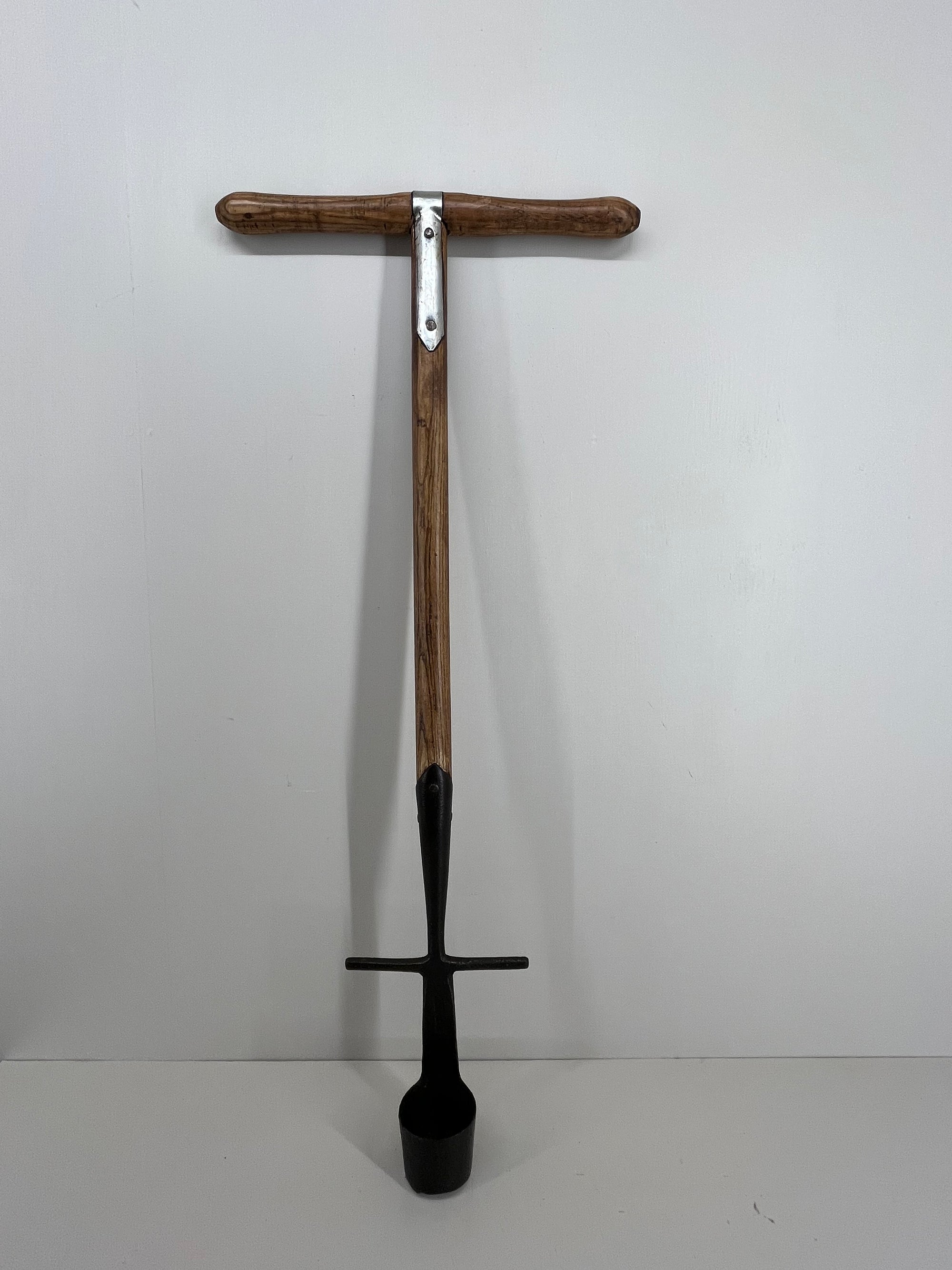 Skelton Bulb Planter