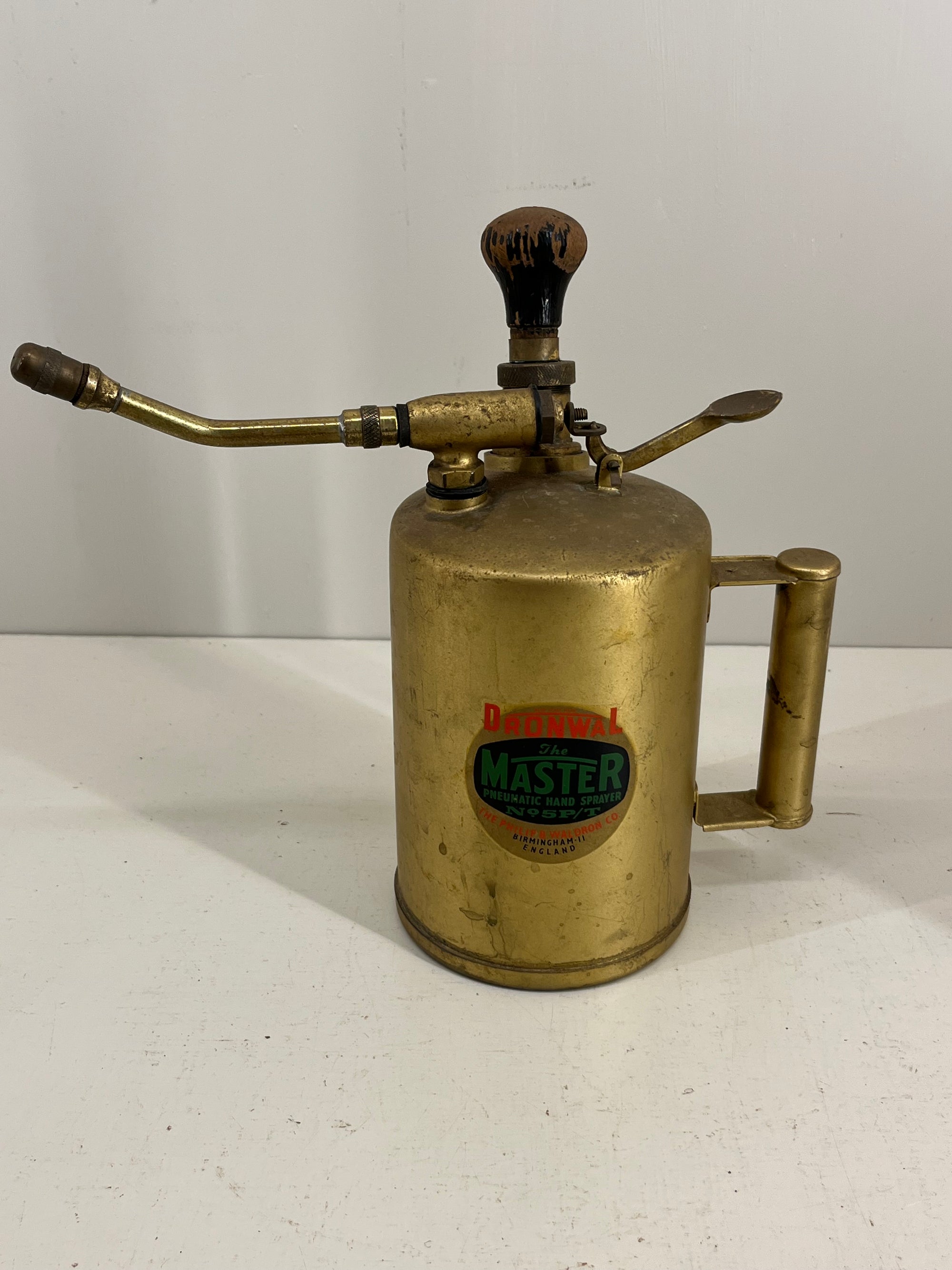 The Master Pneumatic Sprayer