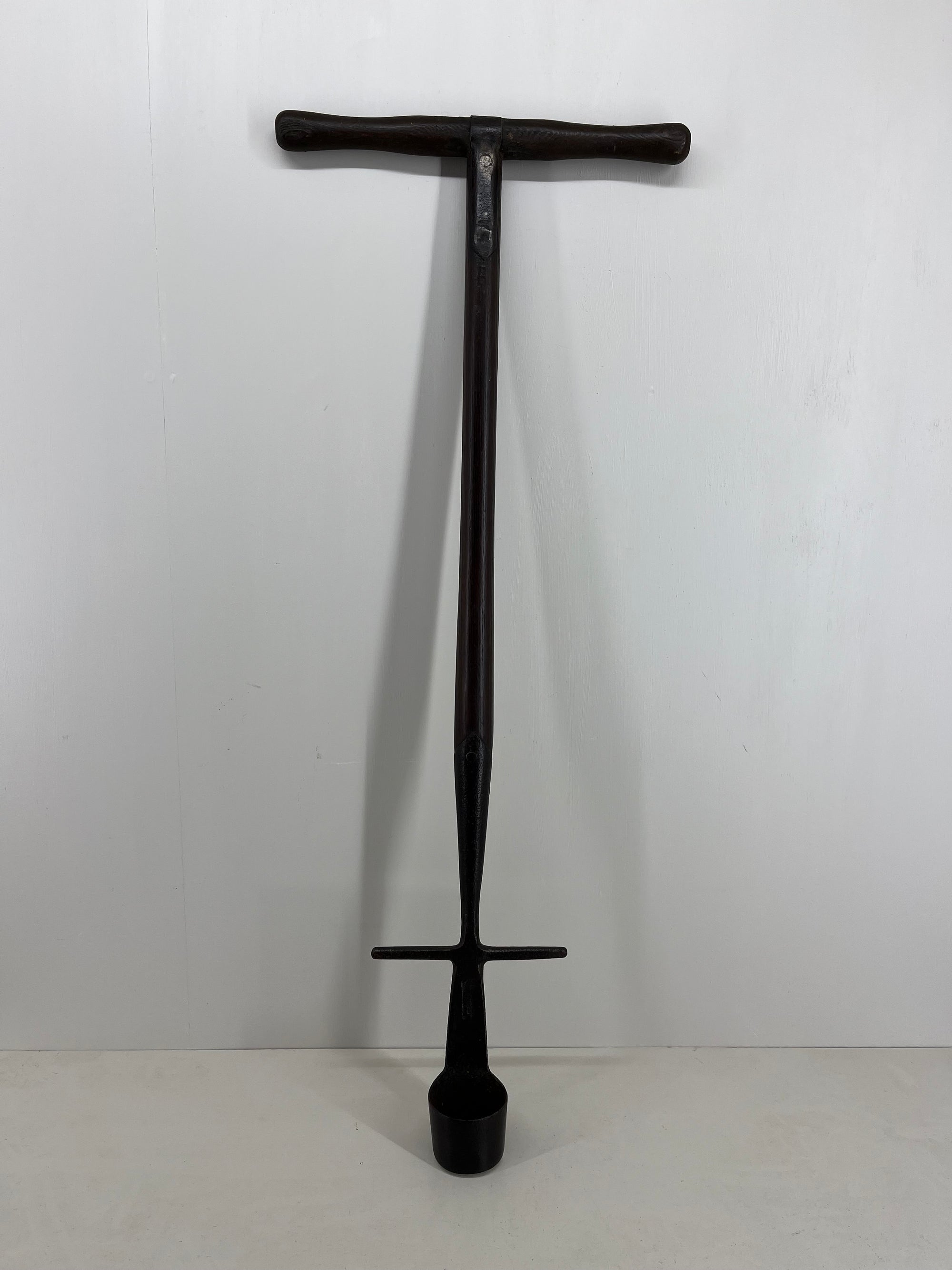 Barr's Bulb Planter by Skelton