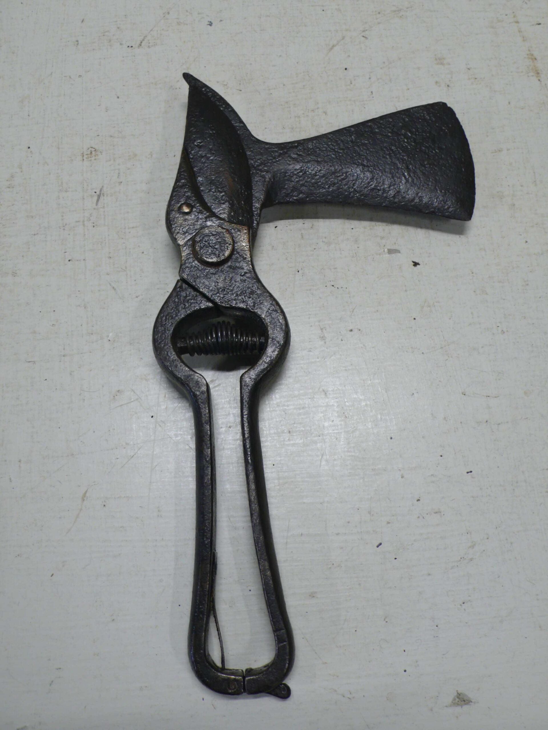 French Vine Secateurs