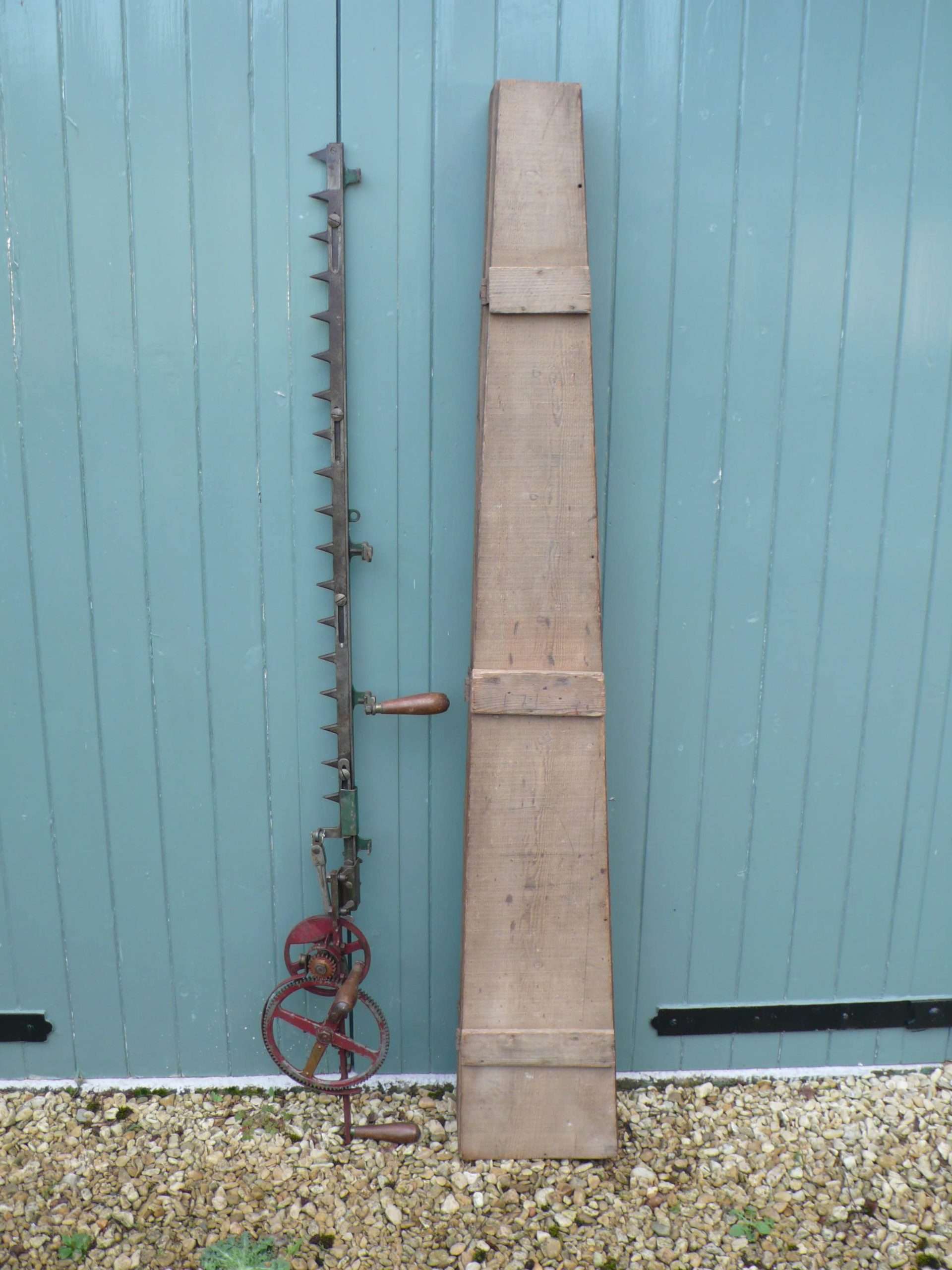 Antique Little Wonder Hedge Trimmer