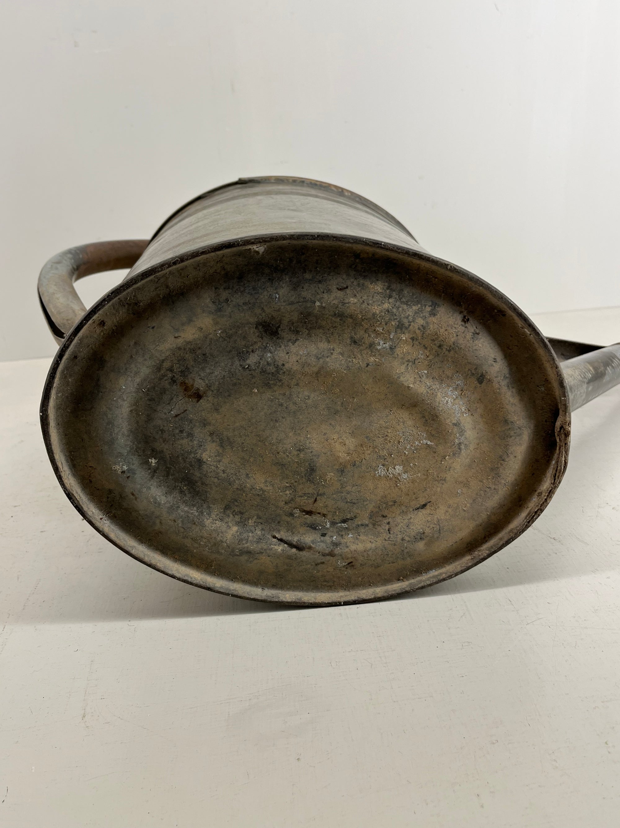 French 13 L Watering Can