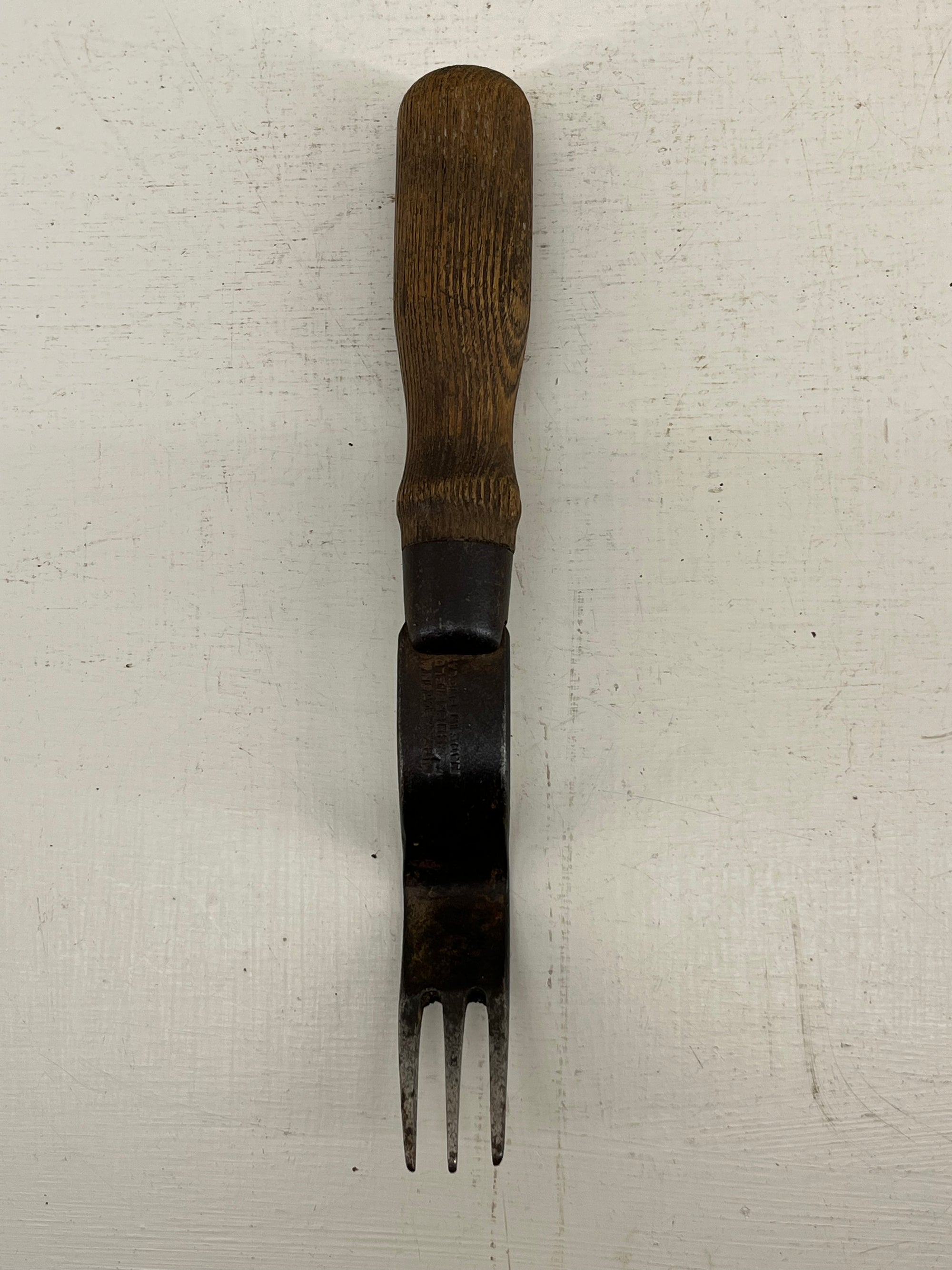 Skelton Weeder