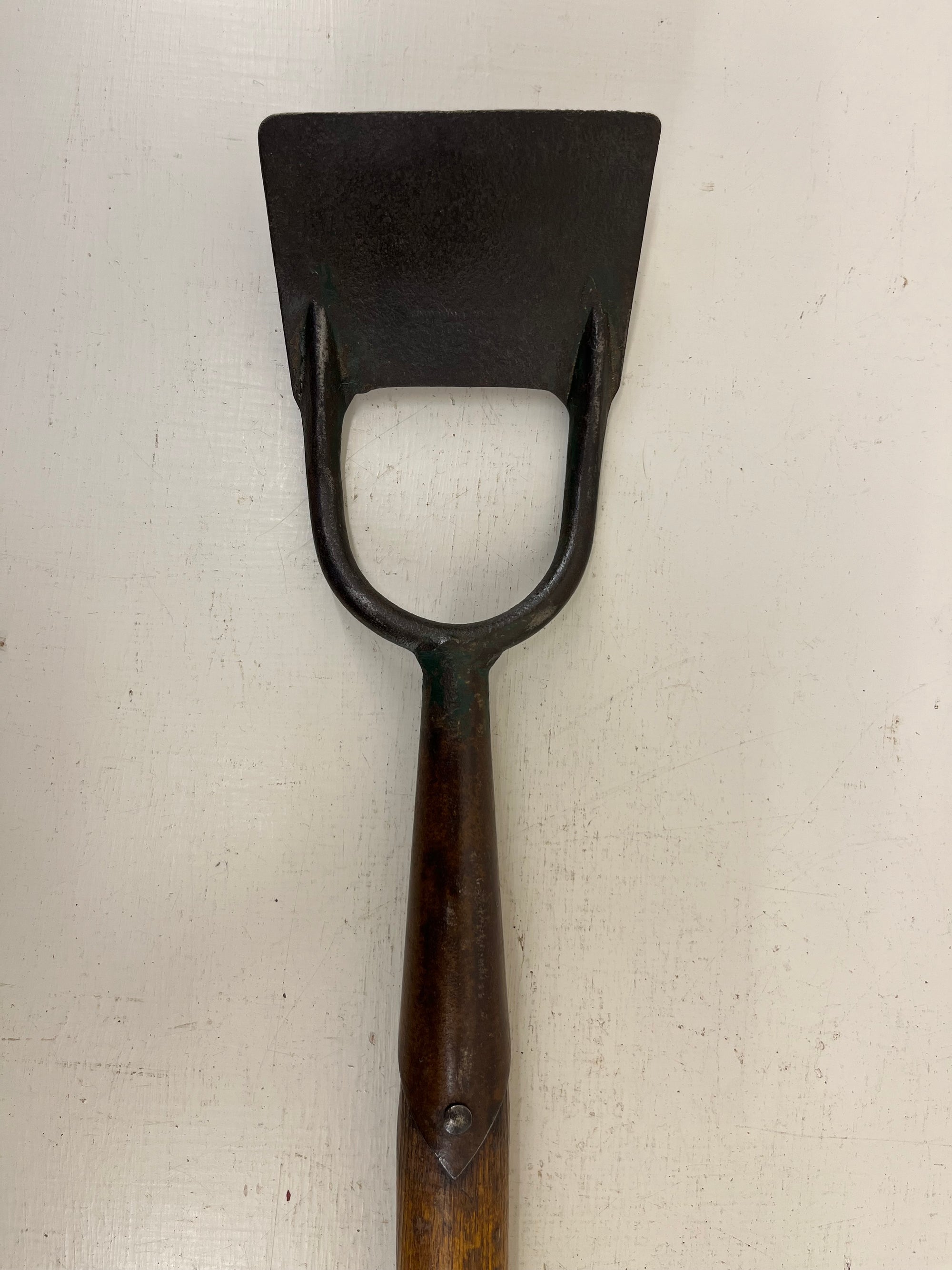 Bulldog Child's Hoe