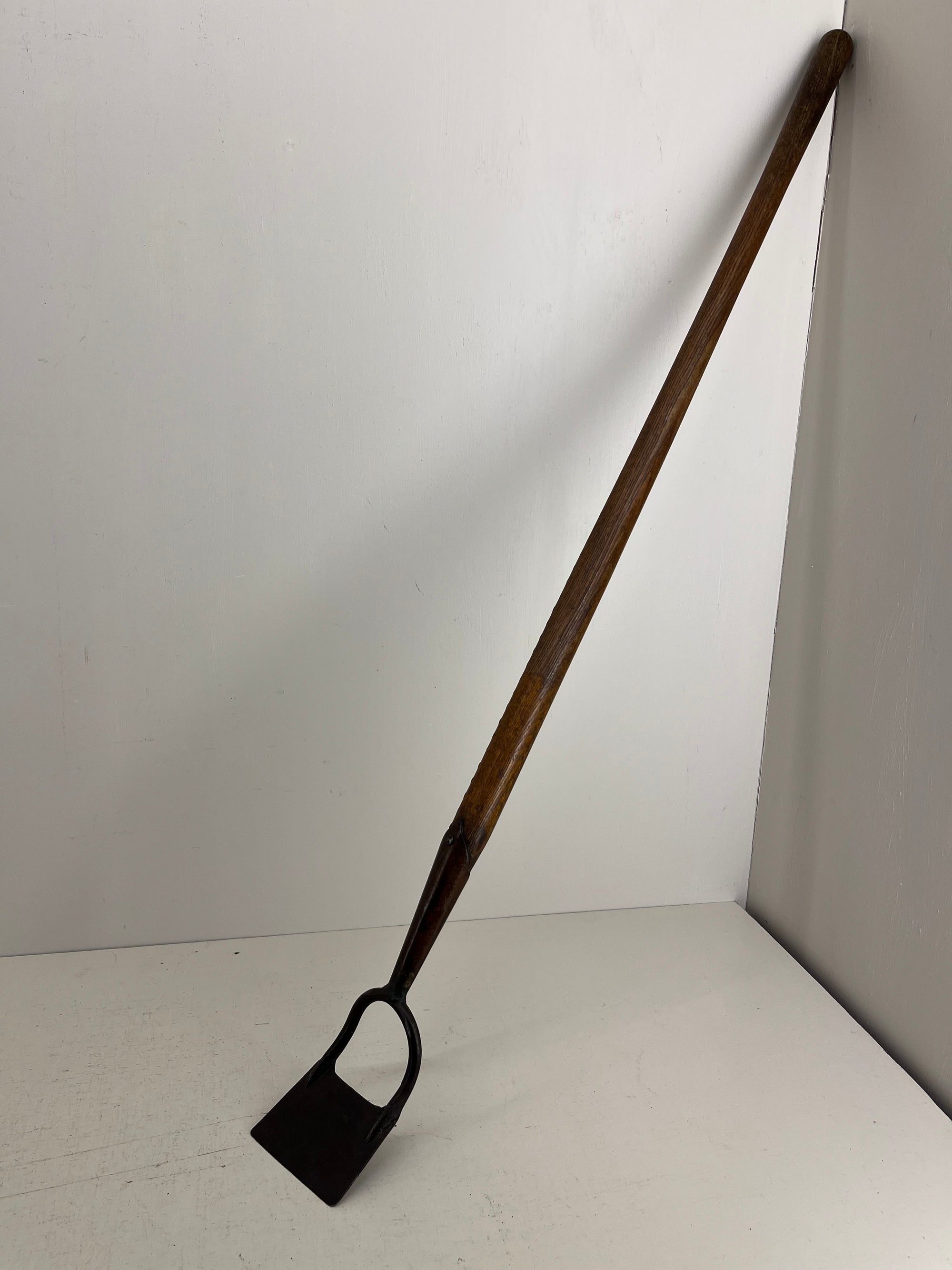 Bulldog Child's Hoe