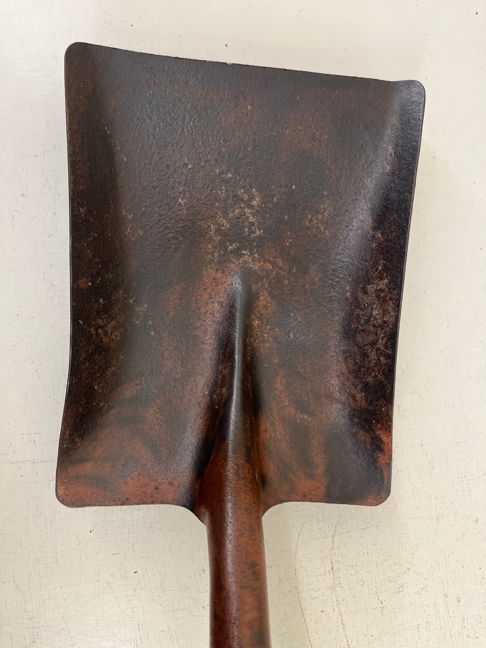 Brades Shovel