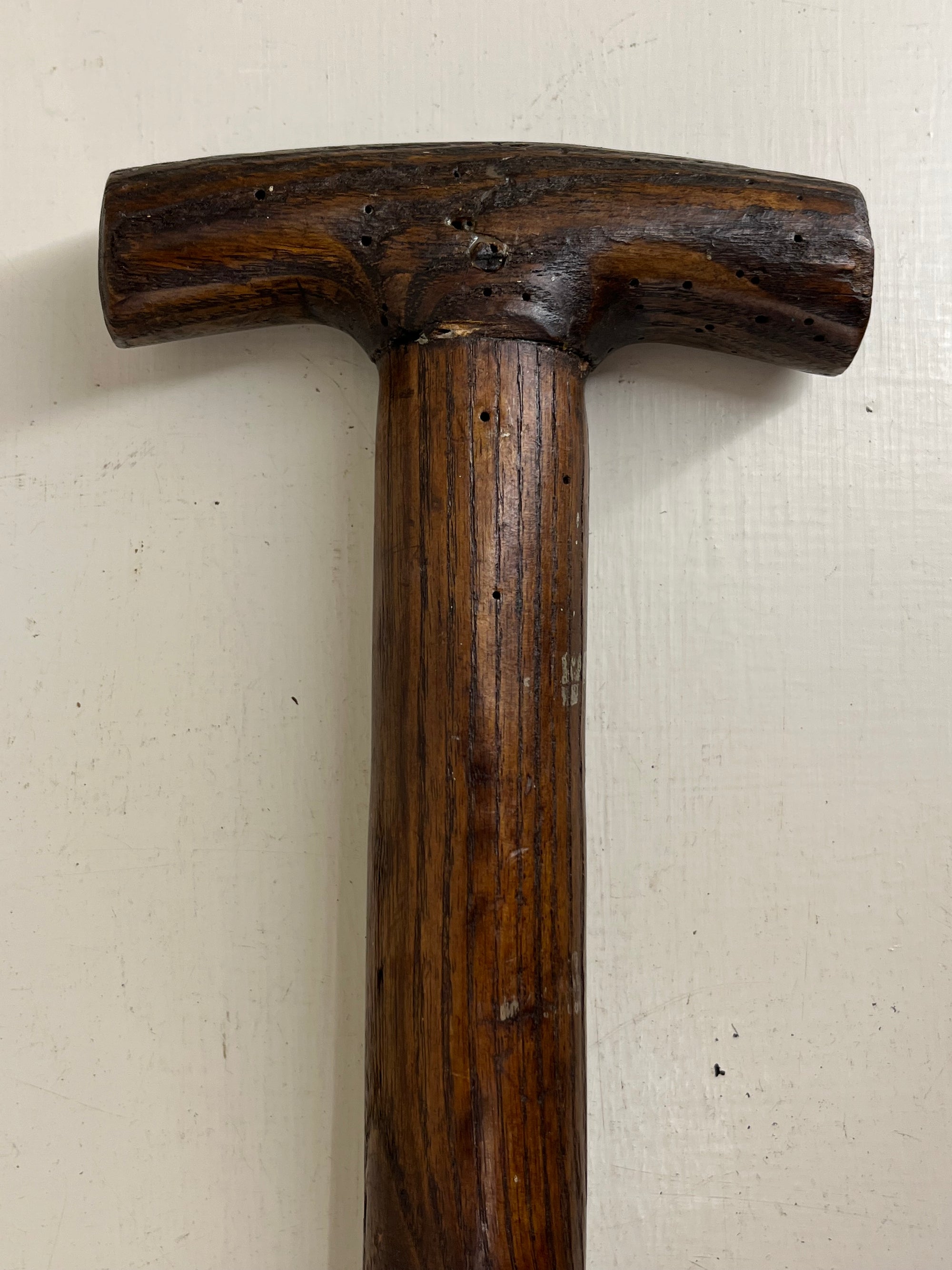 Brades Shovel