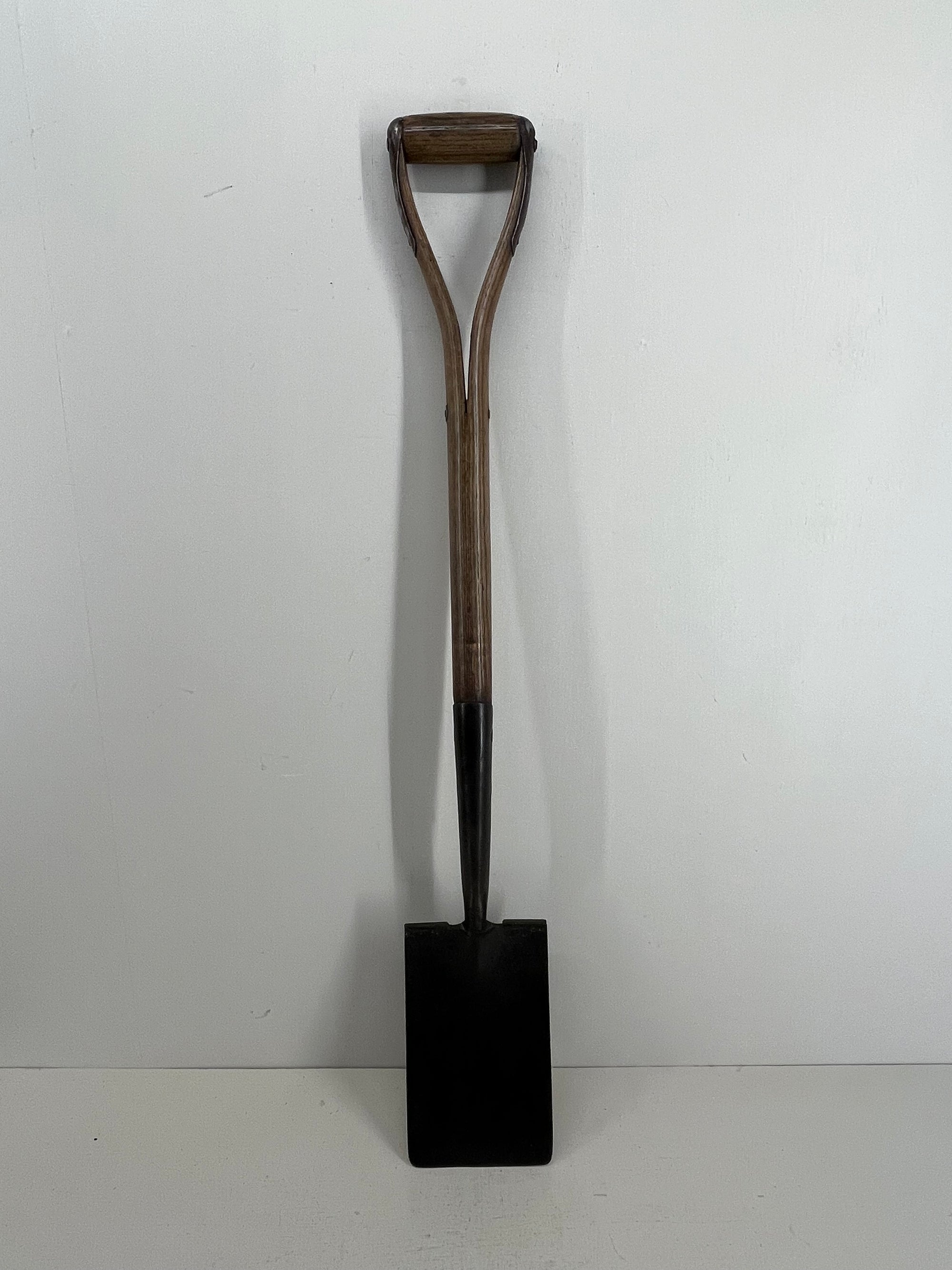 Elwell Border Spade