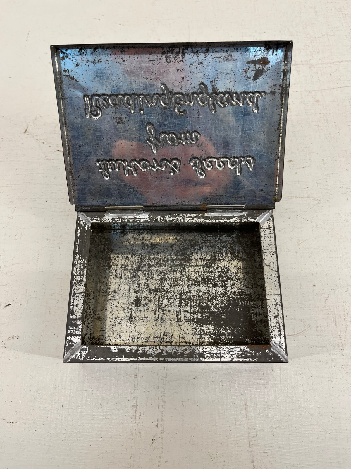 Suttons Seeds Tin