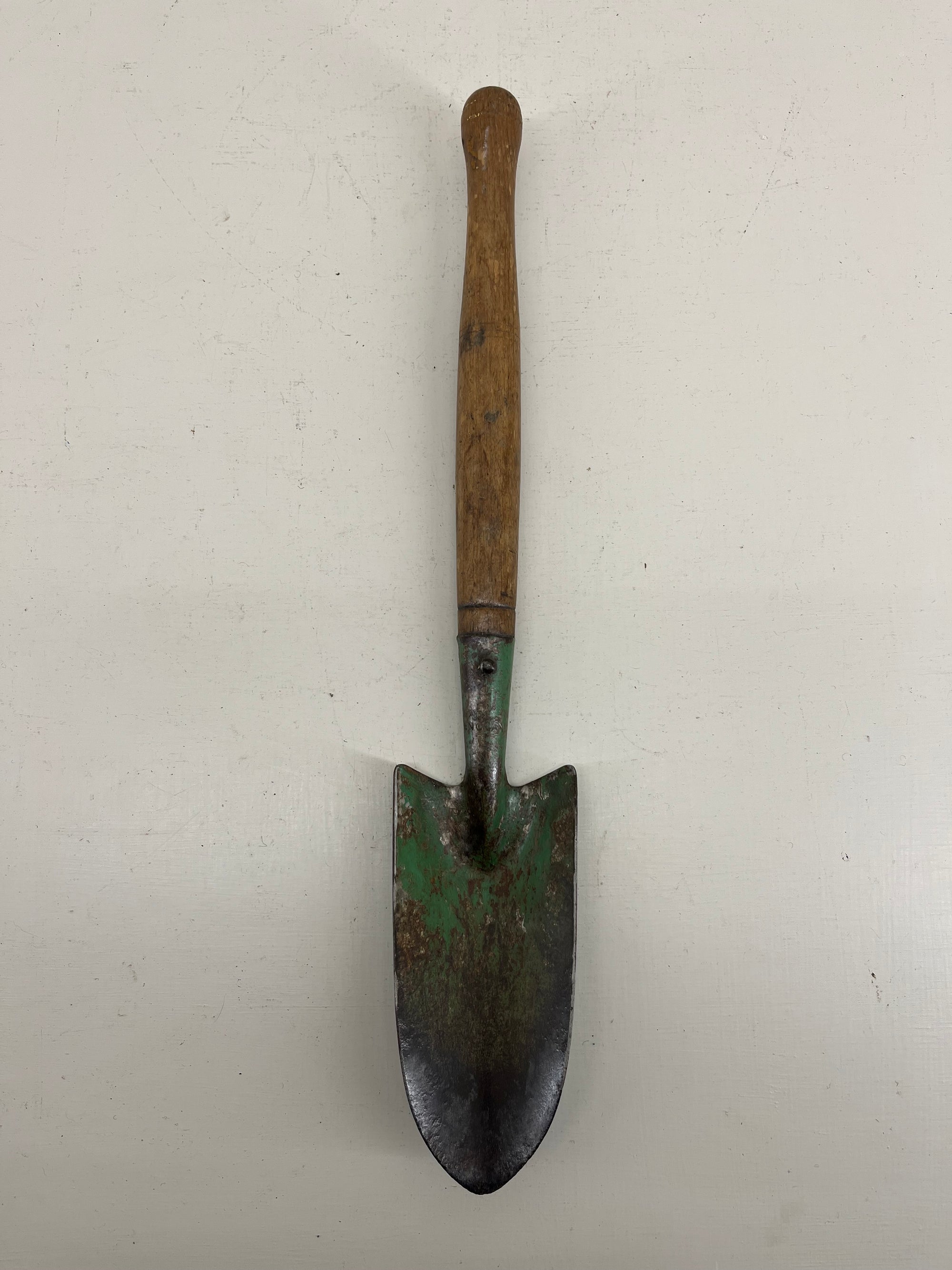 Long Handled Trowel