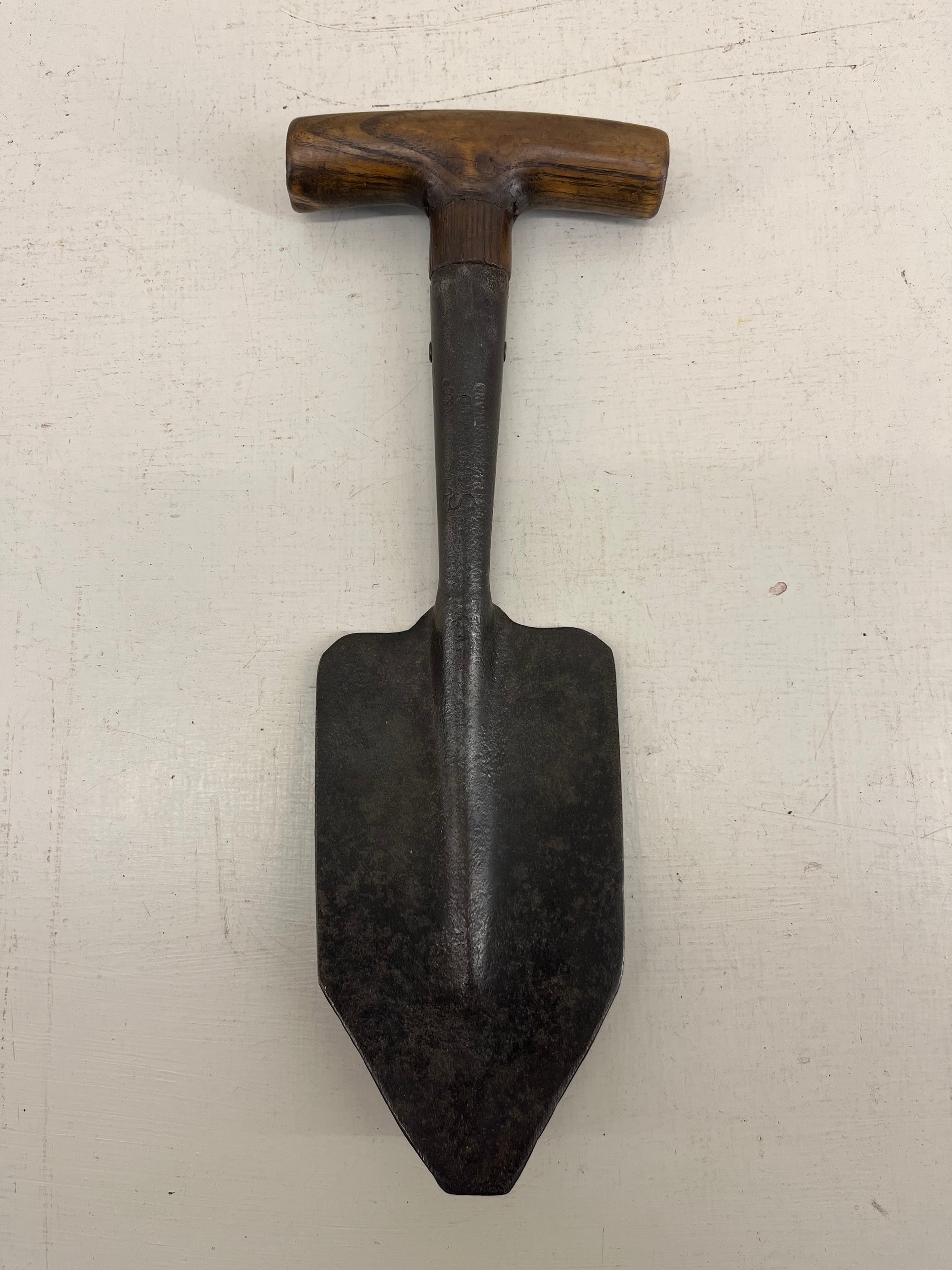 Skelton Strawberry Spade
