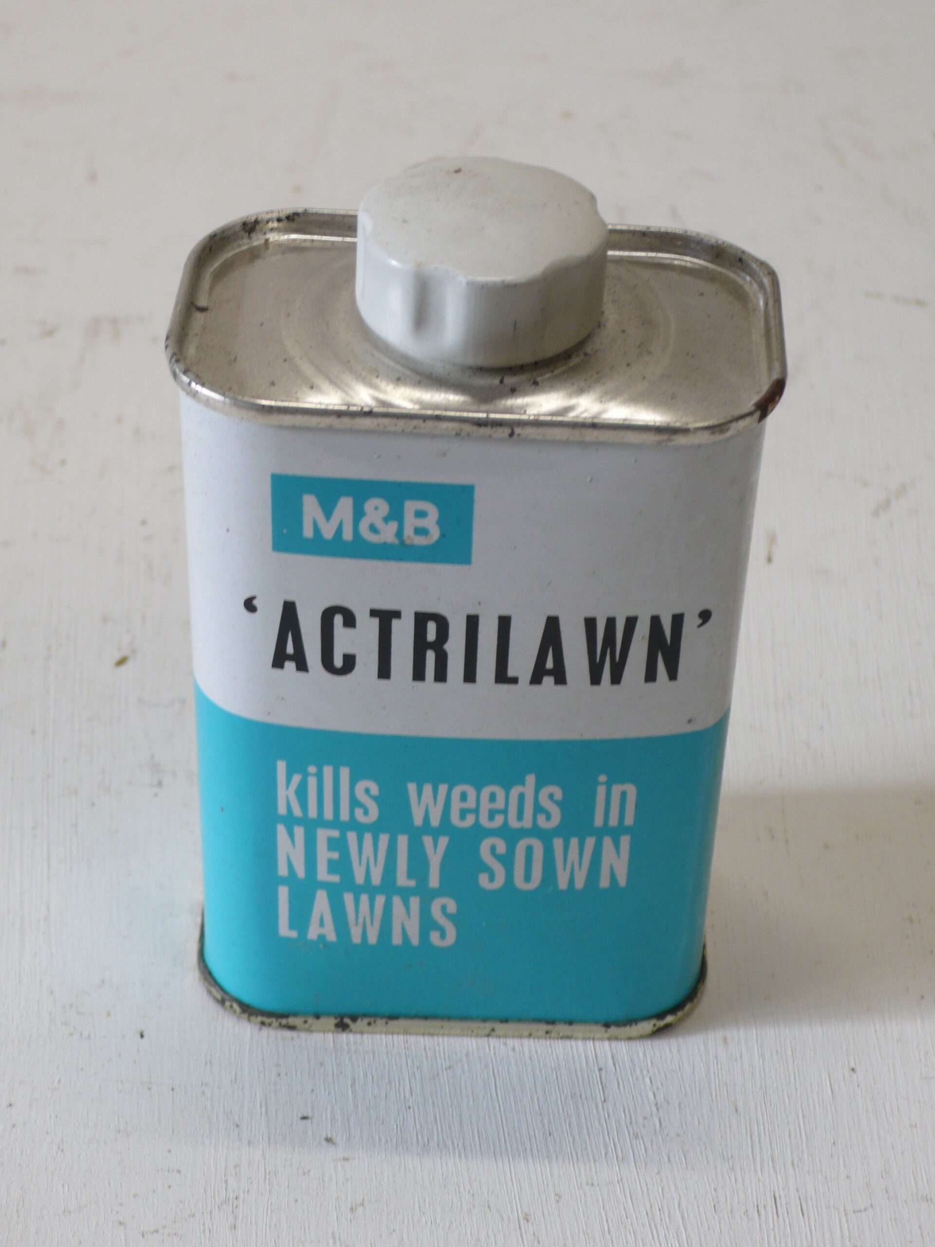 Actrilawn Display Tin